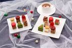 サダハル・アオキのクリスマスプレート、抹茶のモミの木型オペラなど6種のミニケーキ