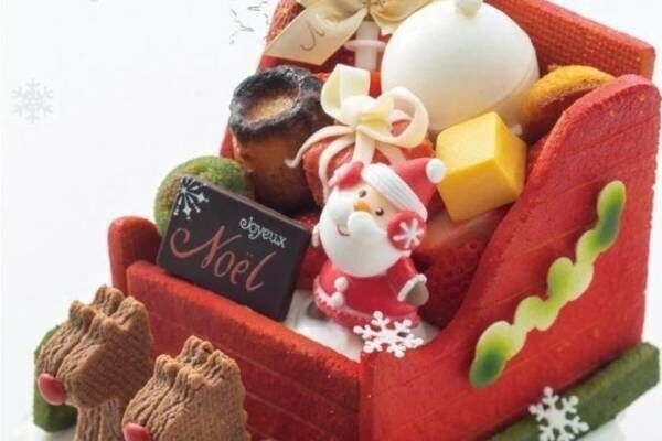大阪新阪急ホテルのクリスマスケーキ「サンタのソリケーキ」プレゼントを乗せた真っ赤な“クッキー”ソリ