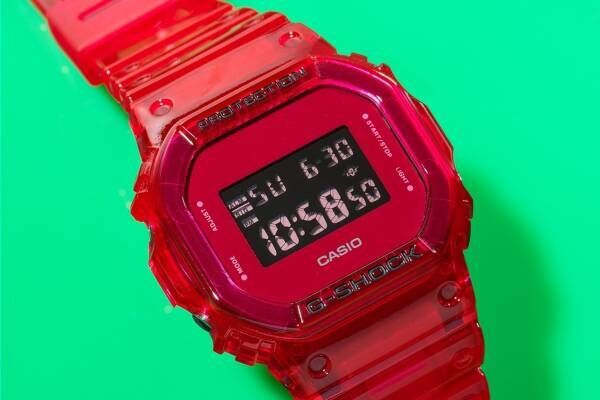 G-SHOCKからスケルトン素材の新作腕時計、名作「DW-5600」がベース