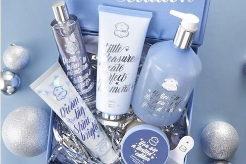 ラリンの19年クリスマスコフレ - 華やかな香りきらめくボディケア、グリッター入りスクラブなど