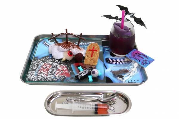 ミルクボーイのハロウィン限定おばけTシャツ＆墓場スイーツセット、原宿のヴィクセン・プロダクツで
