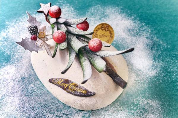 カファレルのクリスマス2019、“ツリー型チョコレート”のリコッタチーズのムースケーキなど