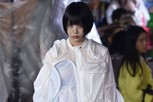 ミキオサカベ 2020春夏コレクション - “スニーカー”を主役にしたコーディネート