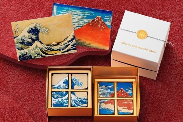 岡田美術館、葛飾北斎「冨嶽三十六景」モチーフのショコラ“ブドウ×ゴルゴンゾーラチーズ”など8粒