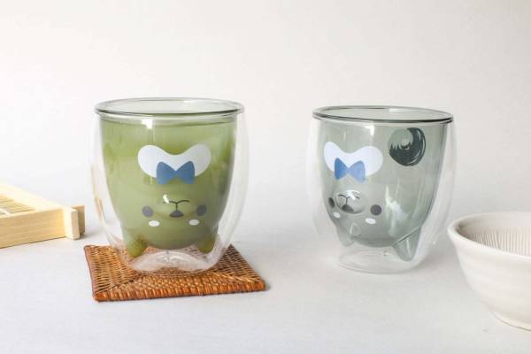 「黒しばグラス」ドリンクを注ぐと“動物が顔を出す”グッドグラスの新作