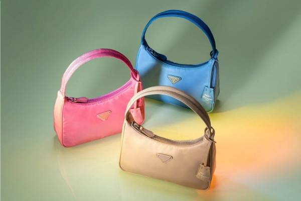 プラダのアーカイブから着想した新作バッグ、伊勢丹新宿店で - 最新シューズやアクセも同時発売