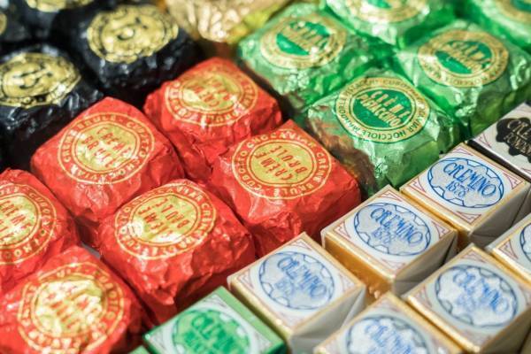 「ヴェンキ」日本1号店が銀座に、イタリア発の老舗高級チョコレート・ジェラート専門店