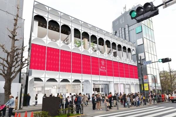 アットコスメ最大の旗艦店「アットコスメ 東京」原宿駅前に、ブランドと繋がるイベントスペースも