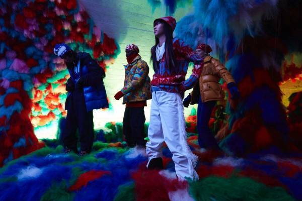 3 モンクレール グルノーブル 19秋冬、“フラワー柄”ダウンや“タイダイ”マウンテンパーカー