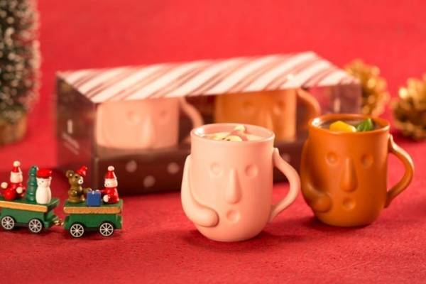 「はにわぷりん」にクリスマス限定チョコオーナメント&マロン入りメニュー、新大阪で発売