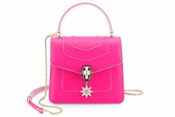 ブルガリ"セルペンティ＆エイトポイントスター"のクリスマス限定バッグ、初のエアーポッドケースも