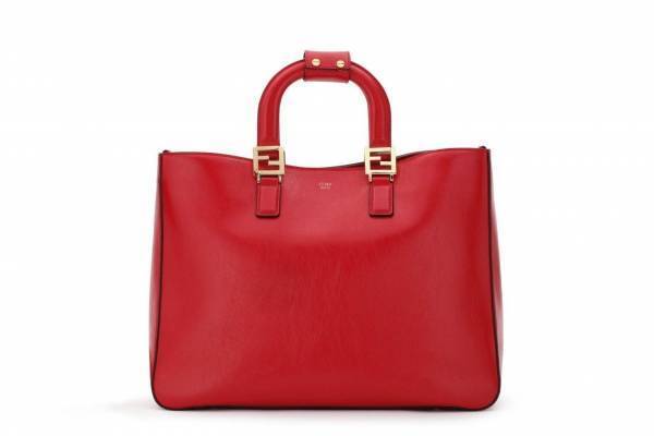 フェンディの新作バッグ「FFトート」ハンドルとバッグを繋ぐ“FFロゴ”、全5種で展開