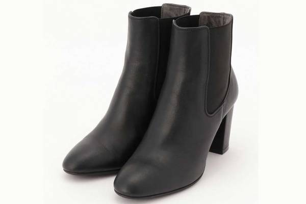 「パフューム クローゼット」に新作ショートブーツ、“ダンスヒール”の新タイプも