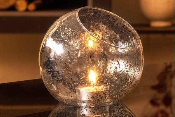 ZARA HOMEのクリスマスインテリア＆雑貨、雪の結晶キャンドルやサンタのスノーボール