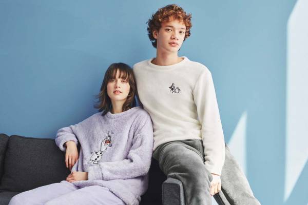 GUから、ディズニー映画『アナと雪の女王2』メンズ・ウィメンズ“ふわふわ”ルームウェア