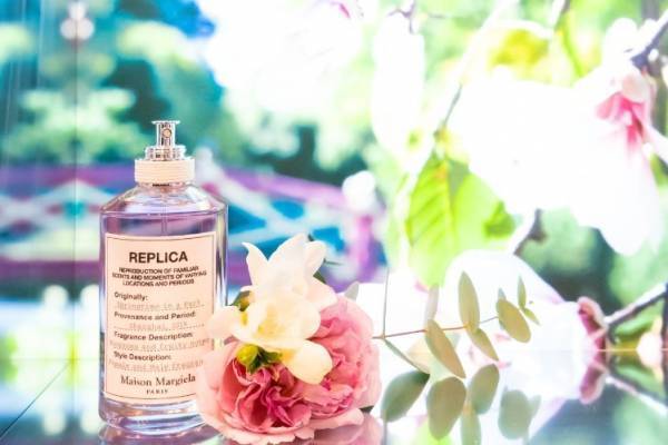 メゾン マルジェラ「レプリカ」アイコン香水が“持ち運びに便利”なミニサイズに