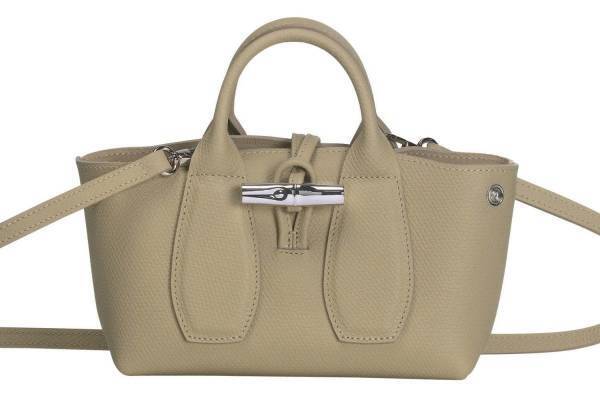 ロンシャンの「ロゾ」新作トートバッグ、“ダッフルコートのボタン”着想のトグルをより大きく