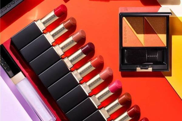 SUQQU20年春コスメ、“ほのかに光る”新マット リップや“折り紙”イメージのチーク