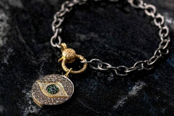 ギリシャ発ジュエリー「イレアナ・マクリ」ダイヤモンドパヴェを配した錠前モチーフのネックレス