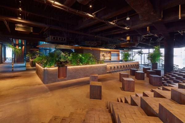 表参道・ジャイルの新レストランフロア「ジャイル フード」タップカクテルバーやグロサリーが一体に