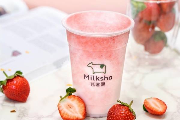 台湾発ドリンクスタンド「ミルクシャ」“完熟苺”たっぷりの「フレッシュいちごミルク」新発売