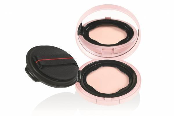 SHISEIDO20年春ベースメイク、ブランド初のプライマーコンパクトで毛穴なしの明るい肌へ