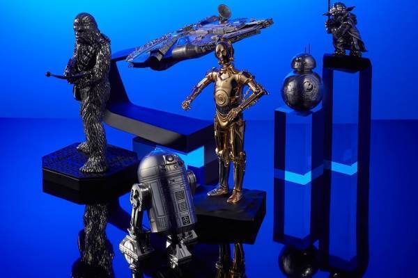 『スター・ウォーズ』限定アイテムがバーニーズ ニューヨークで、Tシャツや世界限定フィギュアなど