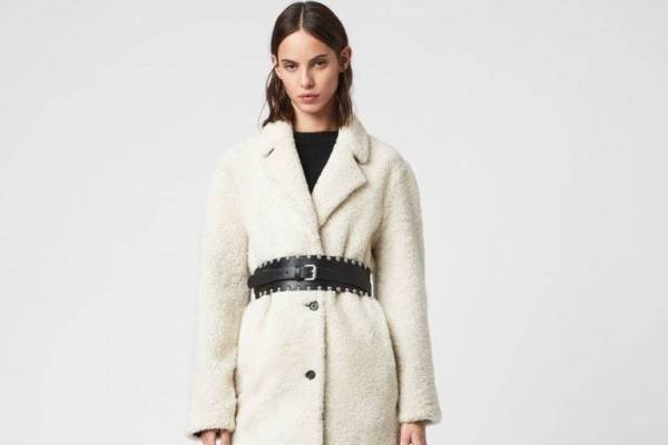 オールセインツ、バタフライドレス＆“もこもこ”シアリングコートをイセタンサローネ限定発売