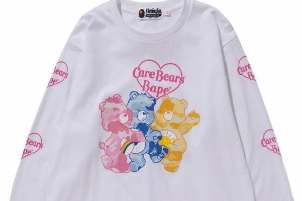 ベイプ×ケアベアが初コラボ、Tシャツやパーカーをウィメンズ＆メンズで  - カラフルなベア×カモ柄