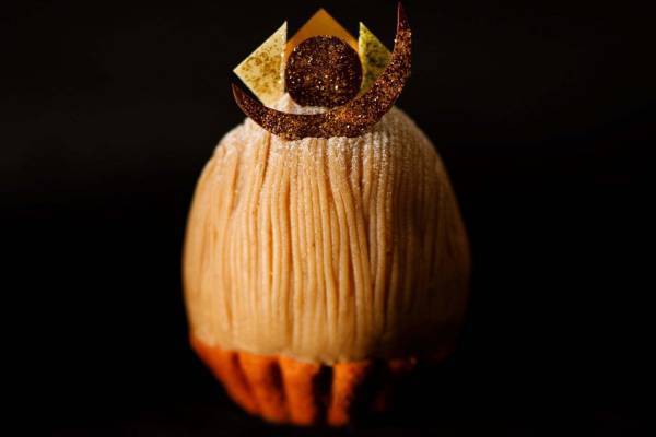 ホテルニューオータニ「スーパーモンブラン」が船橋屋とコラボ、厳選和栗たっぷり“健康志向のスイーツ”に