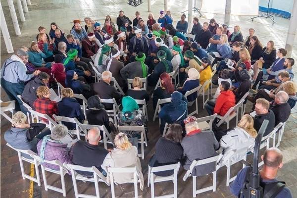 「アナザーエナジー展」森美術館で、独自の創作を続ける70歳以上の女性アーティスト約15名