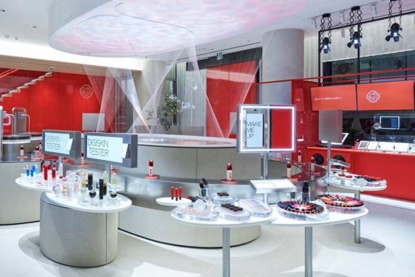 SHISEIDO初の旗艦店が銀座に“デジタル日本庭園”がテーマ、無料刻印サービス＆限定美容液も