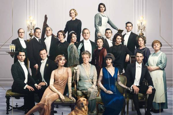 人気海外ドラマ『ダウントン・アビー』映画化、英国国王が伯爵家を訪問する騒動を描く