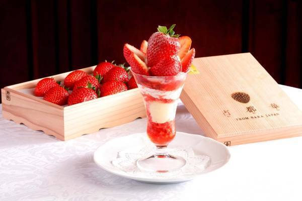 資生堂パーラー 銀座本店「2020こだわりの苺フェア」全国厳選イチゴをのせた限定パフェを提供