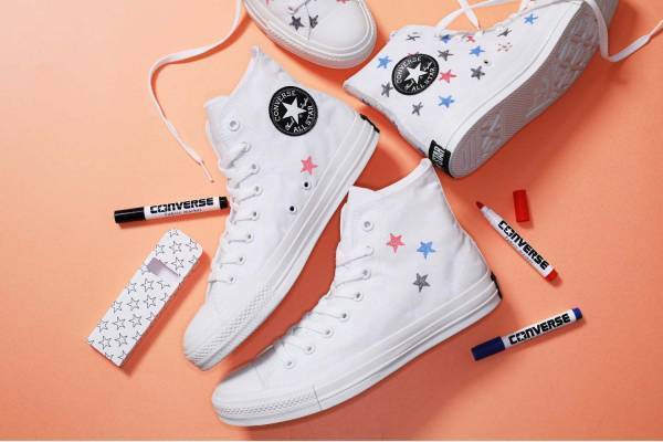 コンバース「オールスター」に、3色ペンで“スター”を描くカスタマイズシューズ - 暗闇で発光も
