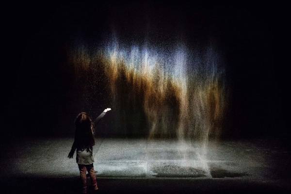 東京都現代美術館“エコロジーとアート”を探る「オラファー・エリアソン」展、虹のインスタレーションなど