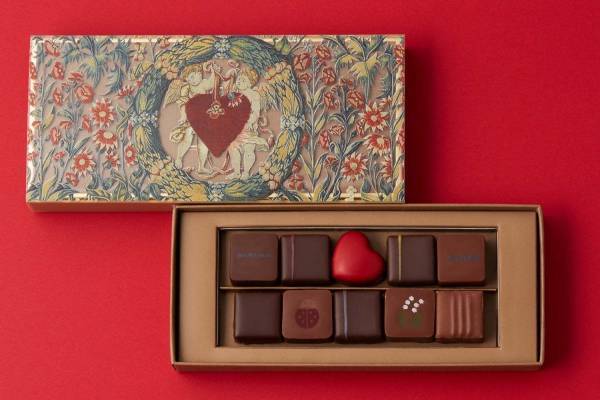 ジャン=ポール・エヴァン“ベリー”の名古屋限定バレンタインチョコ、千花模様のパッケージで