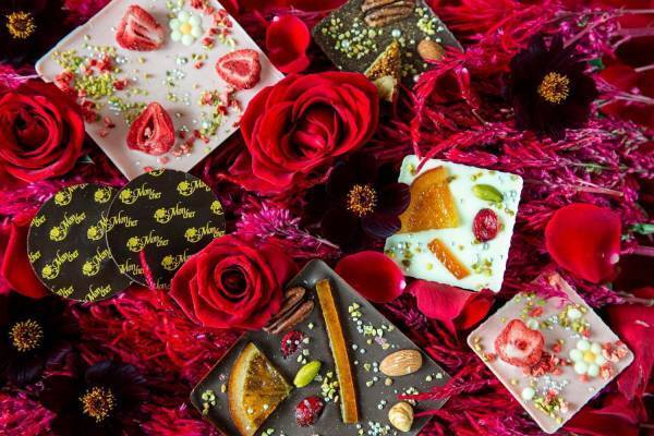 モンシェールのバレンタイン、“美しいキャンバス”着想のタブレットショコラ＆ハートのフィナンシェ