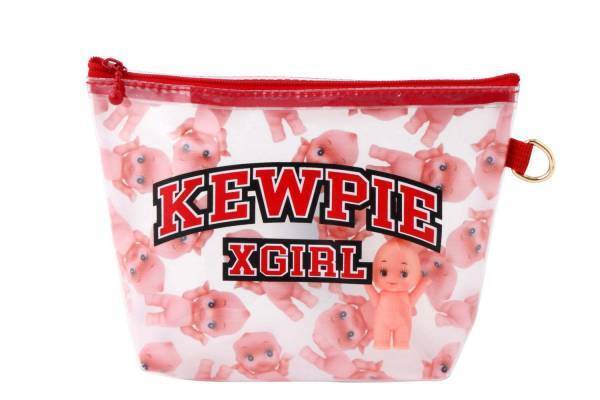 X-girl×オビツキューピー“ショッキングピンク”のキューピーTシャツやカレッジ風ロゴポーチ