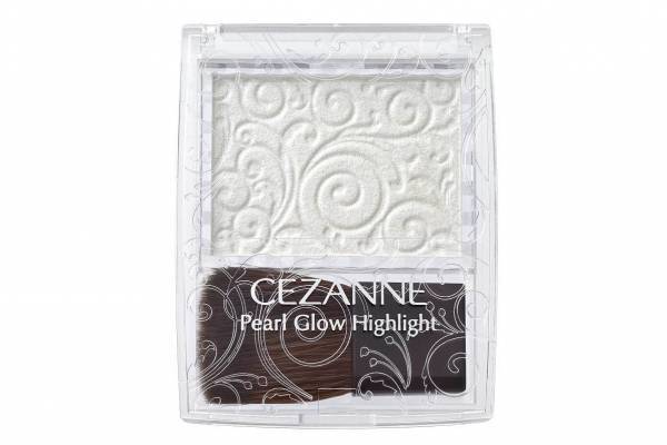 セザンヌ“幻のハイライト”に新色オーロラミント、偏光パールで華やかなツヤ＆透明感溢れる肌へ