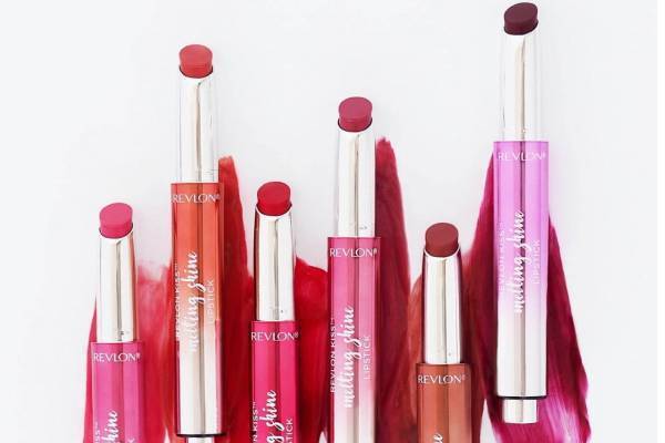 レブロン“とろける”質感の新リップスティック、みずみずしいツヤ＆発色が叶う