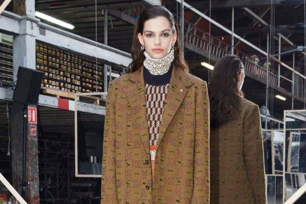 メゾン キツネ 2020年秋冬コレクション - 開放的な70'sを起点に生まれたジェンダーレスウェア