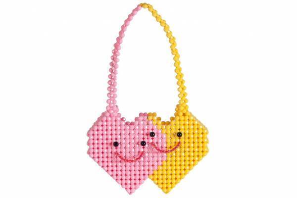 蝶が舞う&花が咲くカラフルビーズバッグ、NY発「スーザン・アレクサンドラ」から