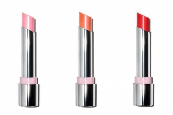 レブロン“花びら”着想の透け感リップ「キス グロウ バーム」百合・ピオニー・デイジーをイメージ