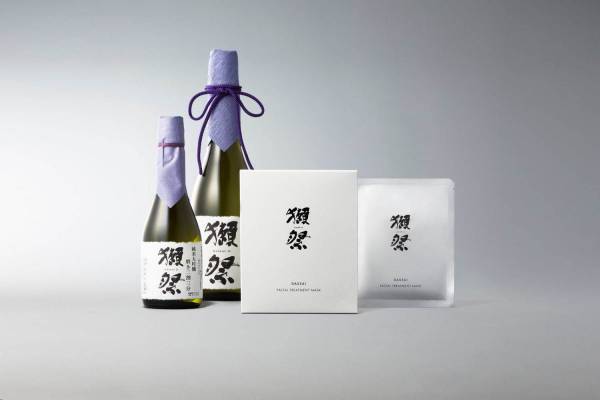 日本酒「獺祭」がパックに！純米大吟醸＆獺祭酒粕エキス配合の「獺祭フェイシャルマスク」