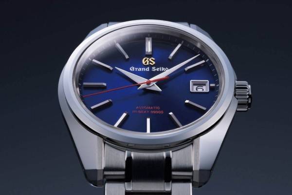 グランドセイコーから“GSブルー”ダイヤルの60周年限定モデル、メンズ＆ウィメンズ全4型