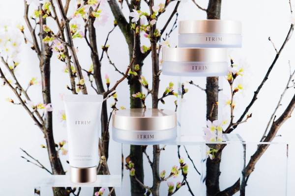 イトリン新作“スキンケア”化粧下地、肌悩みで選ぶ“サクラ＆蓮の花”フェイスパウダーも