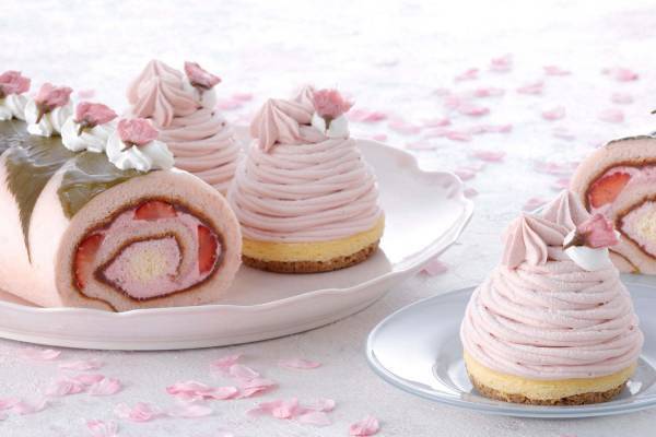 パティスリー キハチ桜&苺スイーツ - 桜色モンブランや新作ロール、進化系ナポレオンパイも