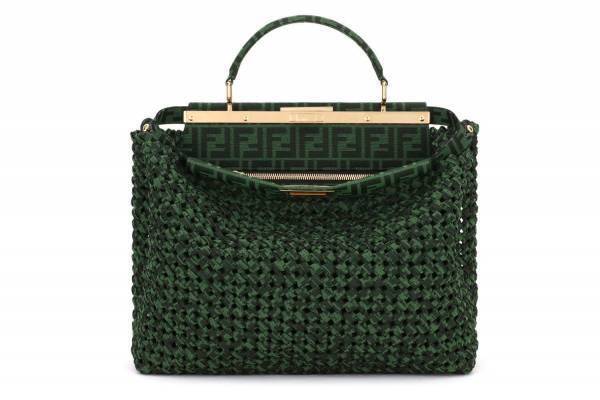 フェンディ 新宿＆大阪限定「ピーカブー」バッグやショルダー、「セレリア」レザーのトート先行発売も