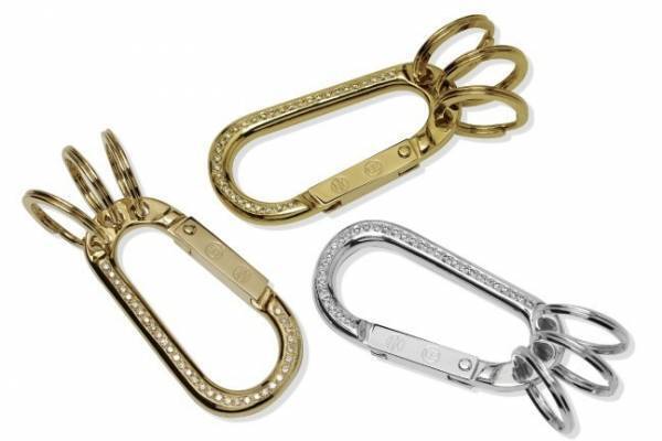 ユニフォーム エクスペリメント、18Kゴールド×ダイヤモンドのジュエリーカラビナ限定発売